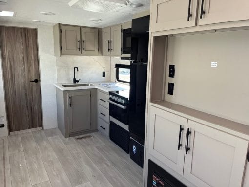2025 KZ C301BHKSE Connect SE #097227