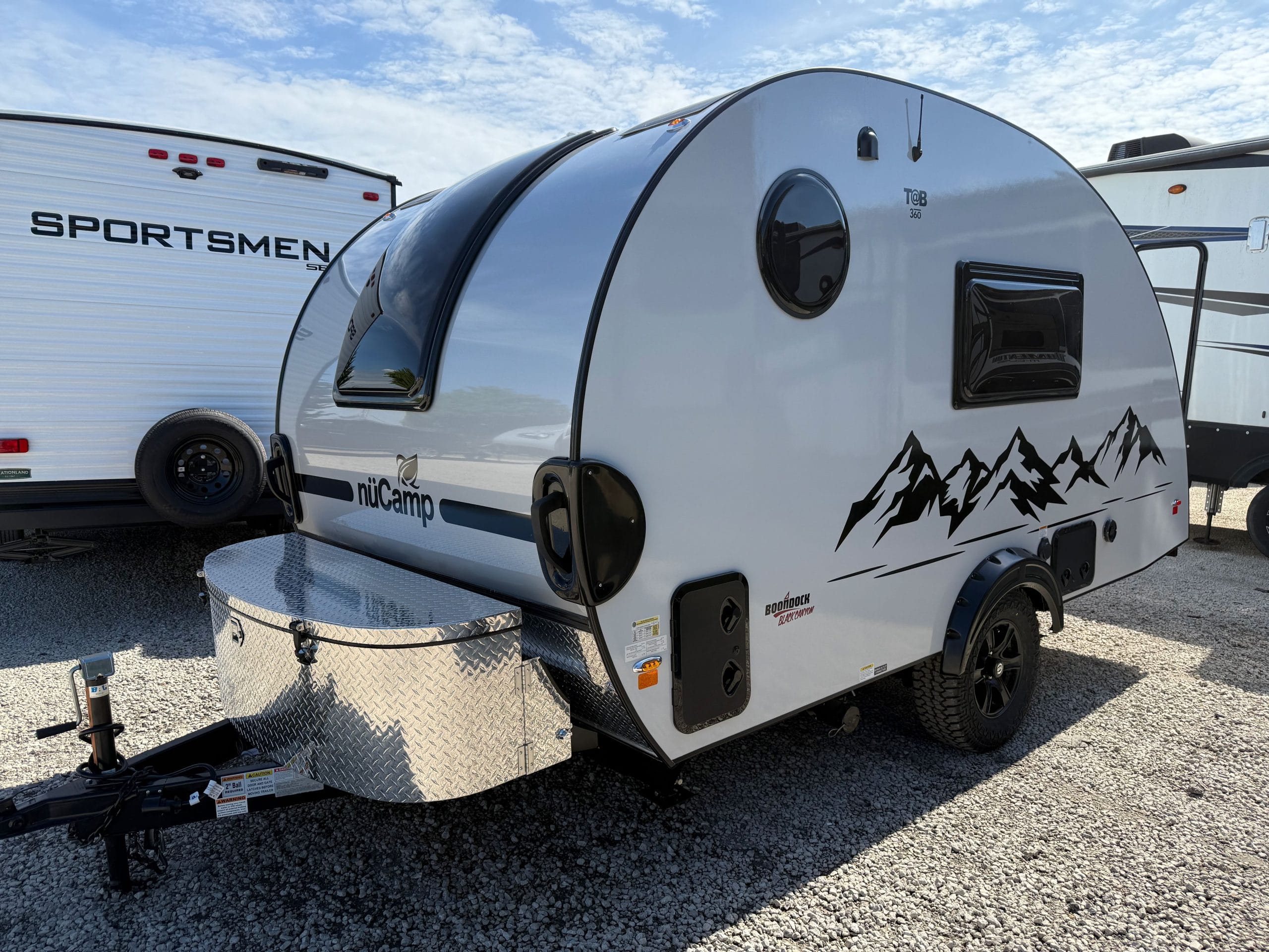 2025 nuCamp TAB 360 CS #008077