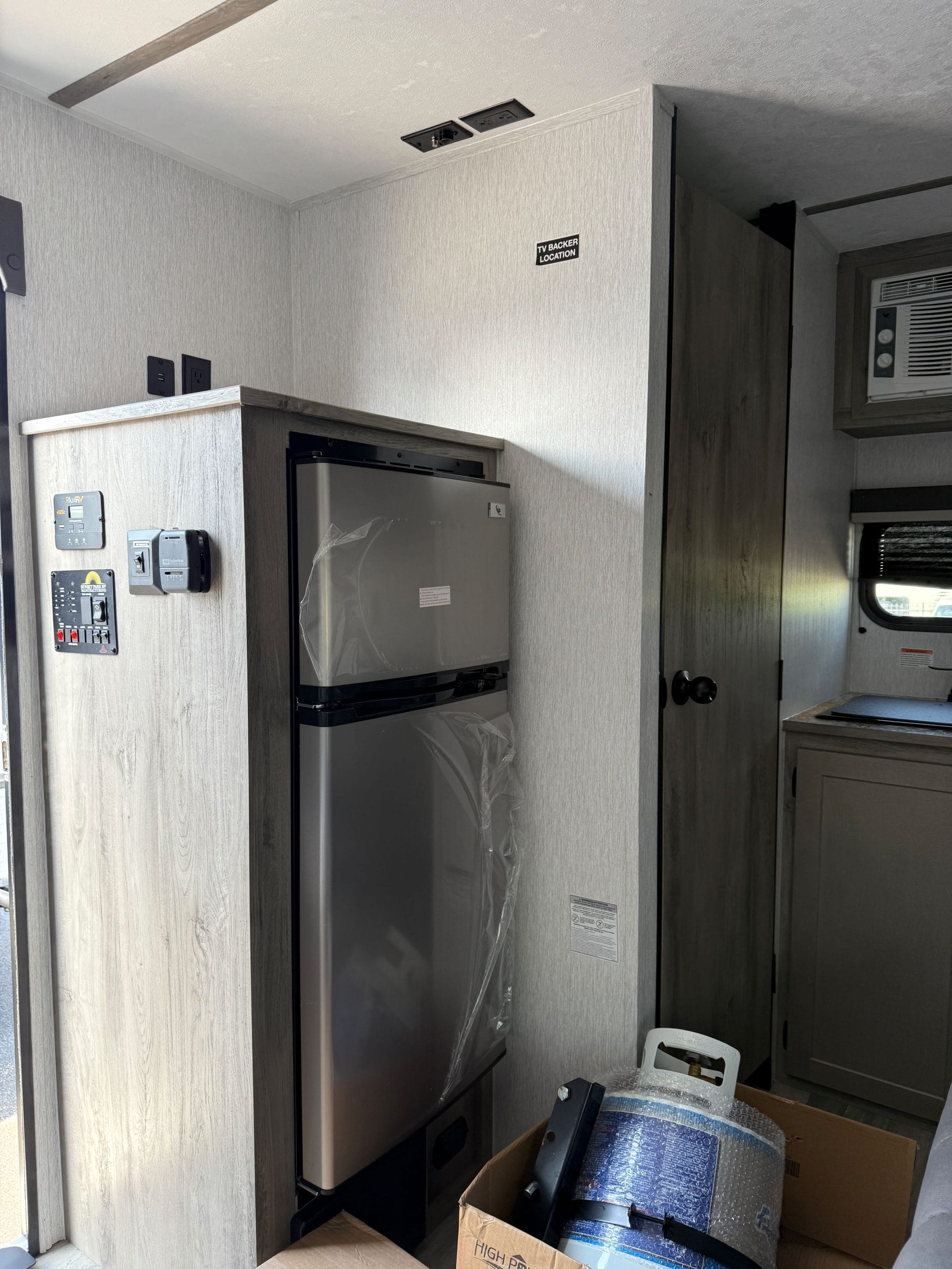 2026 Sunset Park 13MJ Sun Lite LTD #015358