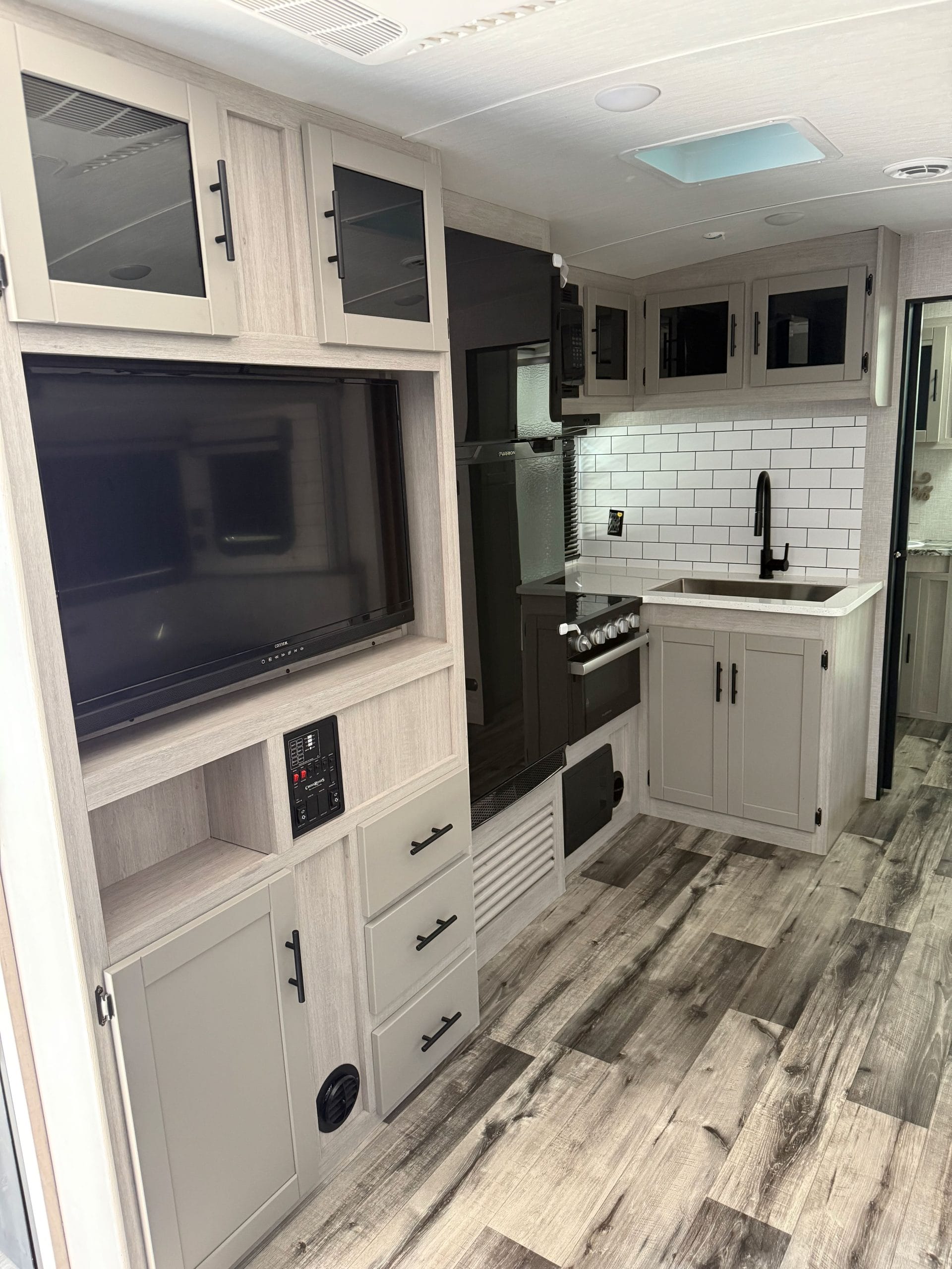 2024 CrossRoads SS253RB Sunset Trail #350046