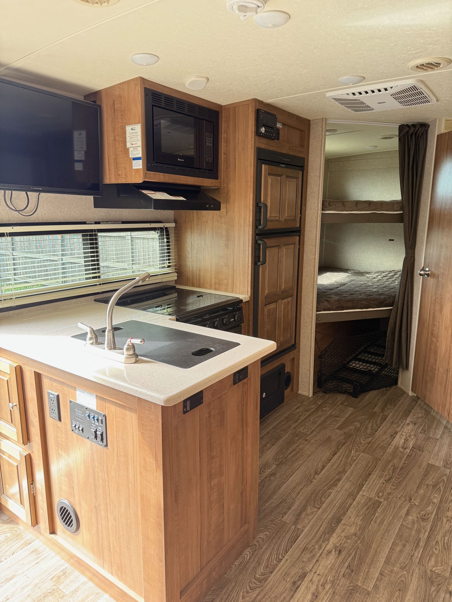 2018 Forest River 25BRDS Flagstaff Micro Lite #418741