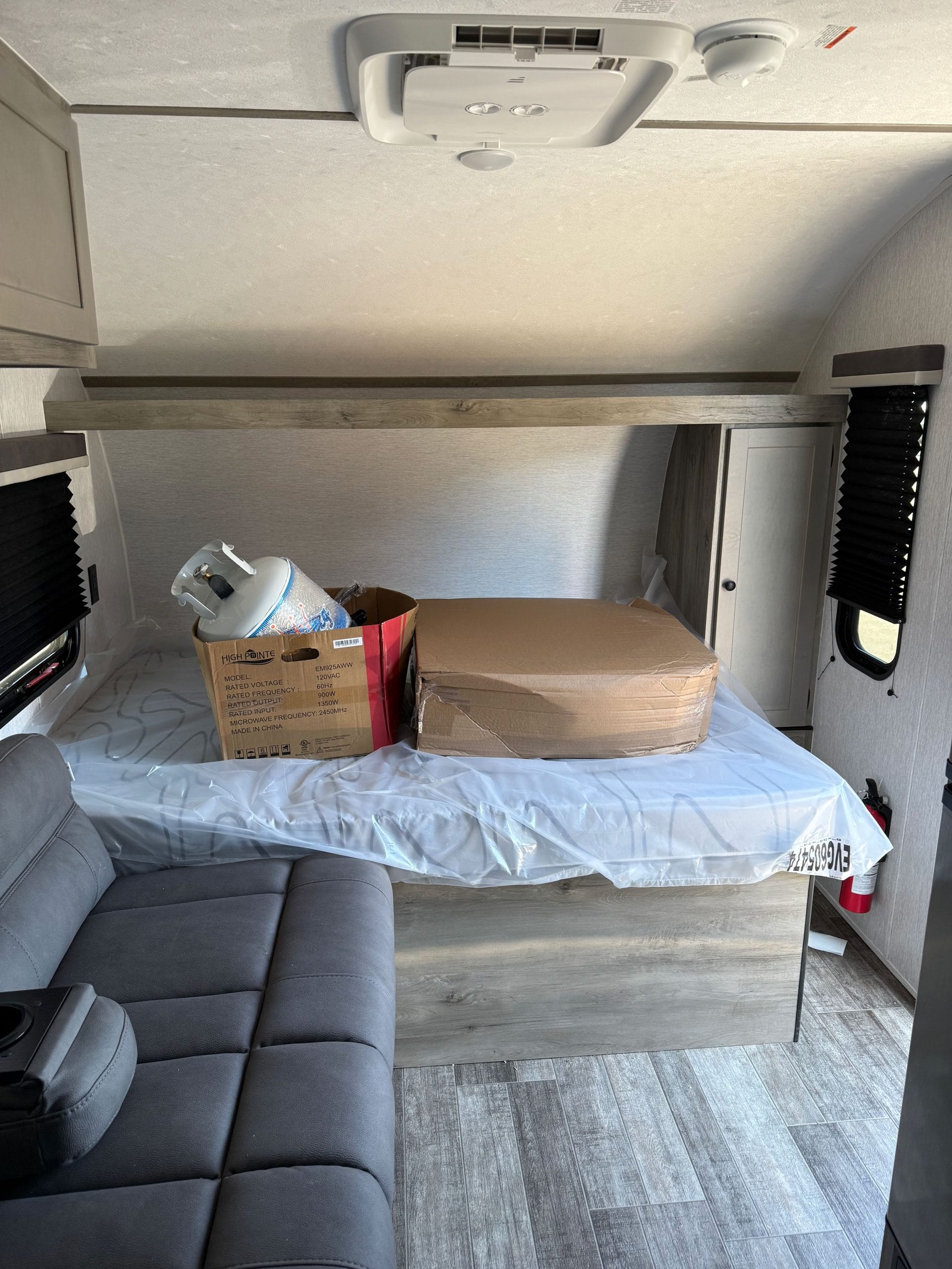 2026 Sunset Park 13MJ Sun Lite LTD #015836