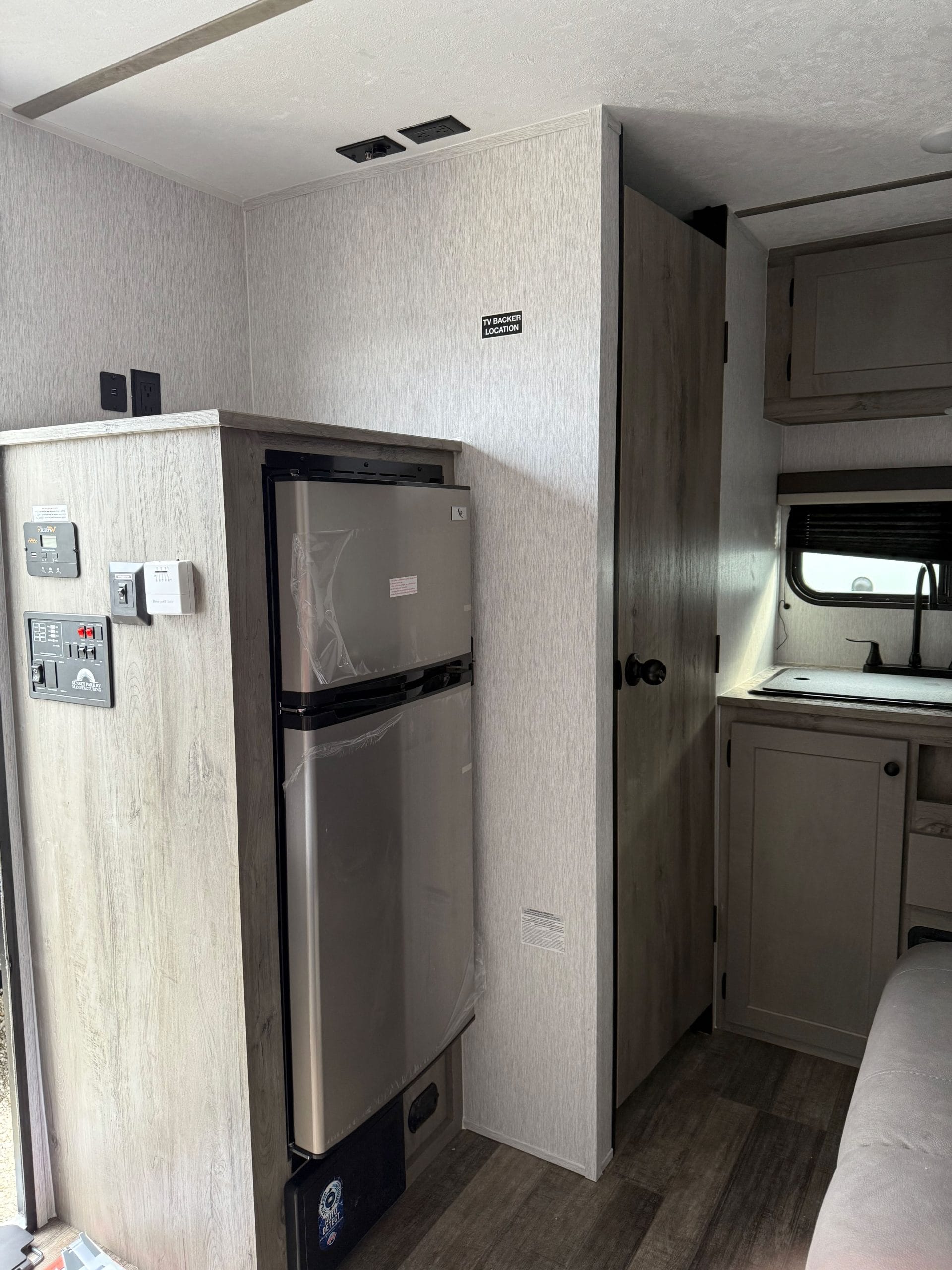 2026 Sunset Park 13MJ Sun Lite LTD #015837