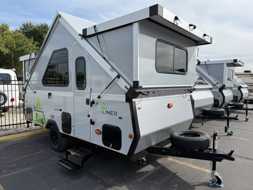 2026 Aliner Expedition Rear Sofa #010571